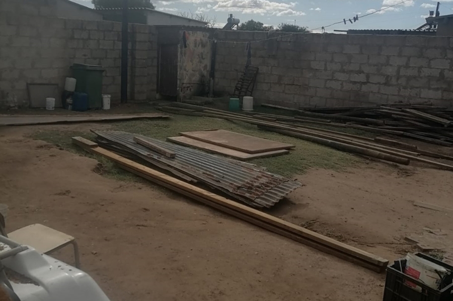 2 Bedroom Property for Sale in Zwide Eastern Cape